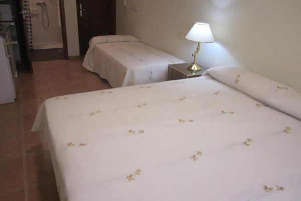 Hostal El Estudio (Almansa)